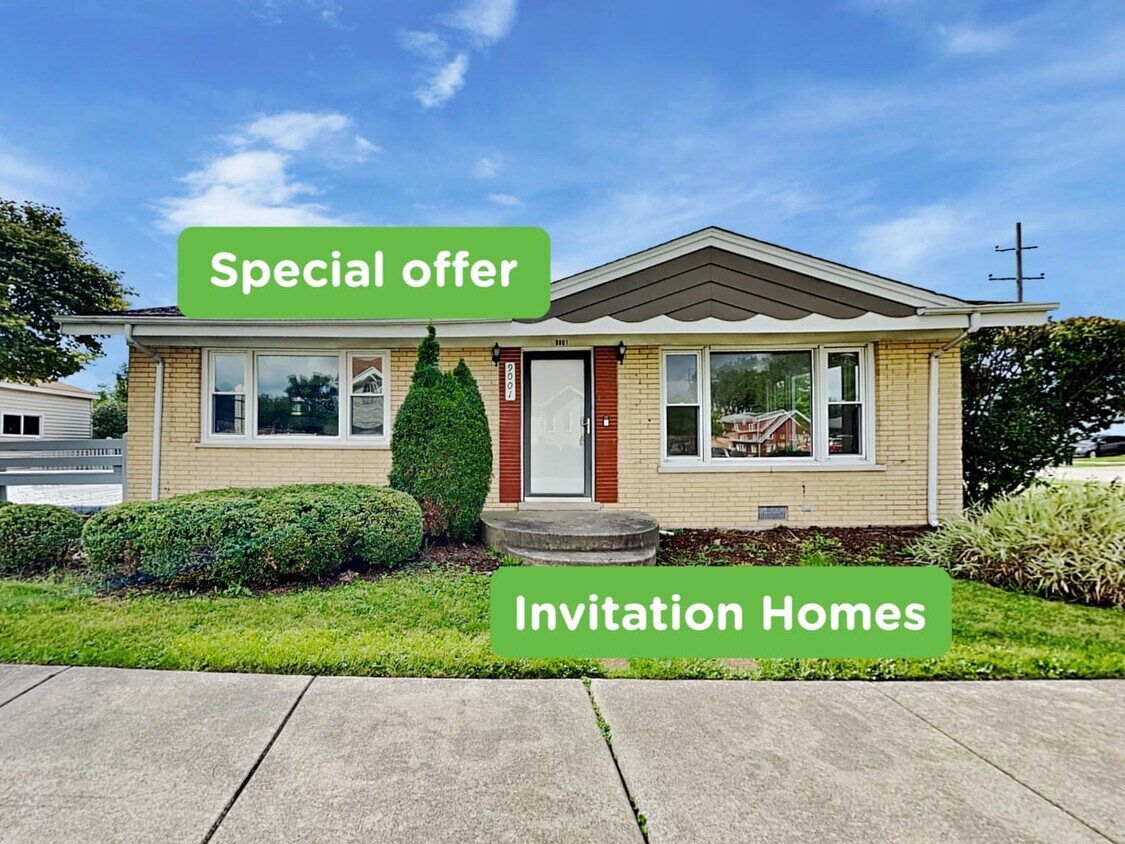 9001 Parkside Ave House Rental in Oak Lawn, IL