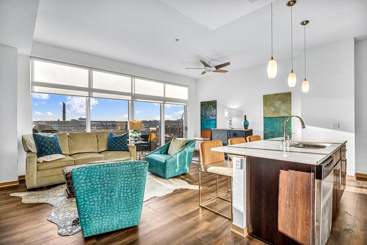 Foto principal - 106 W Seeboth St