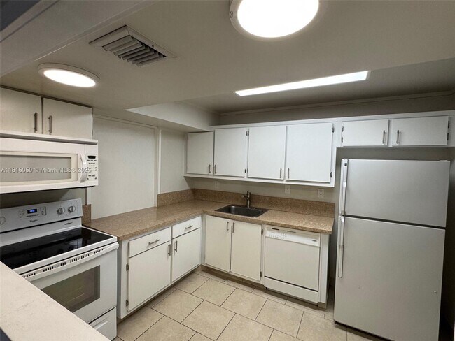 Building Photo - 851 Three Islands Boulevard