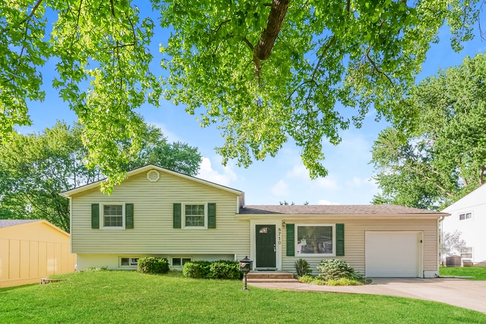 Foto principal - 8710 W 99th Terrace