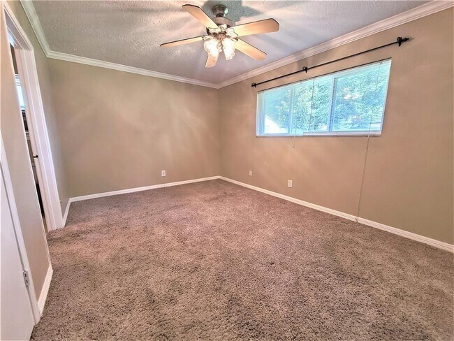 Building Photo - 13859 Foxford Way