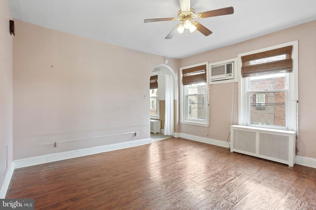 1146 McKean St Unit 2, Philadelphia, PA 19148 Room for Rent in