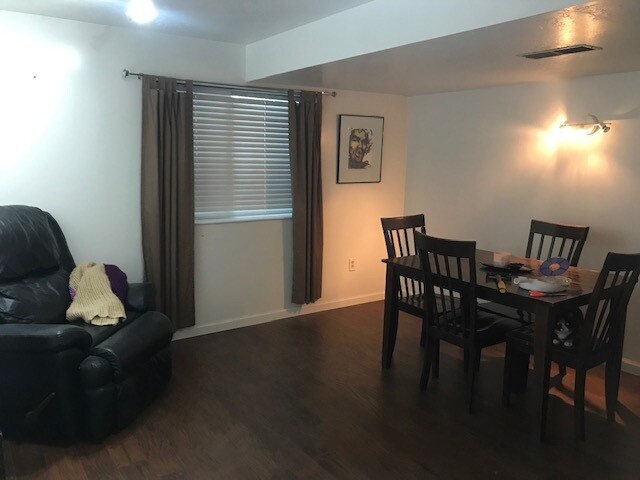 Foto del edificio - 5892 S. Greenoaks Dr.