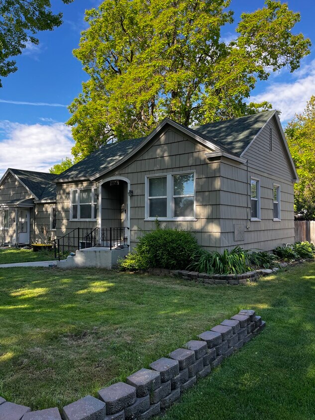 Primary Photo - 1406 Fairview Ave