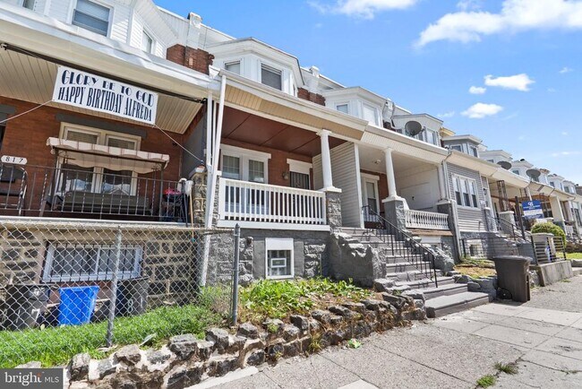 Building Photo - 819 S 56th St