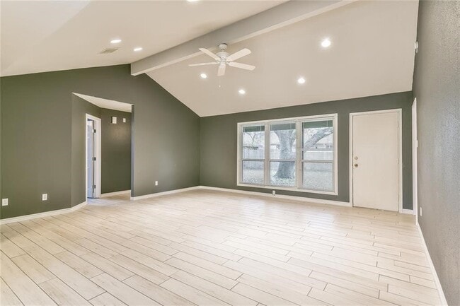 Building Photo - 10427 Eagle Glen Dr