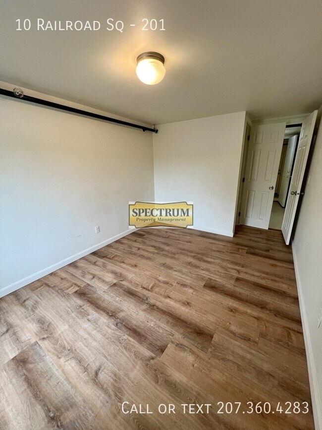 Foto del edificio - 10 Railroad Square