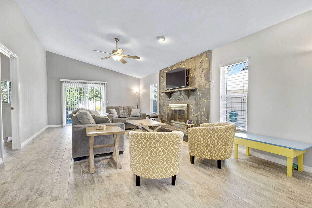 Foto principal - 828 E 23rd Ave