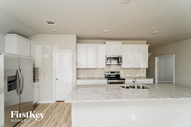 Foto del edificio - 2712 La Mundial St