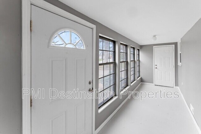 Building Photo - 9704 E 71st Terrace