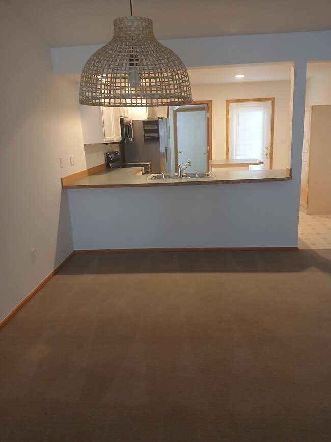 Building Photo - 5760 Correll Dr