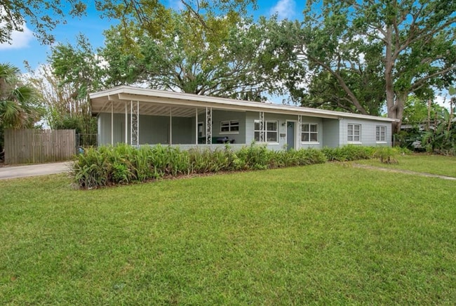 Building Photo - 712 Malone Dr