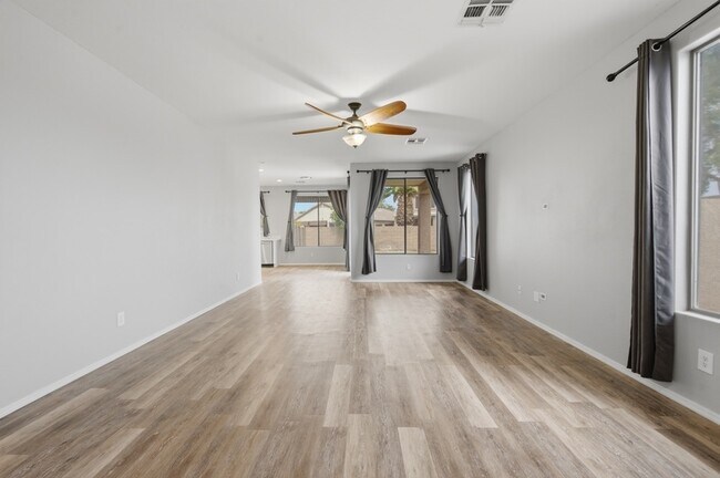 Foto del edificio - 851 S Fern Ct