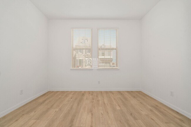 Building Photo - 2024 Built 4 bedroom Home Available for Rent