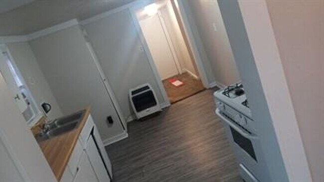 Foto del edificio - 2 Bed House with Large Yard