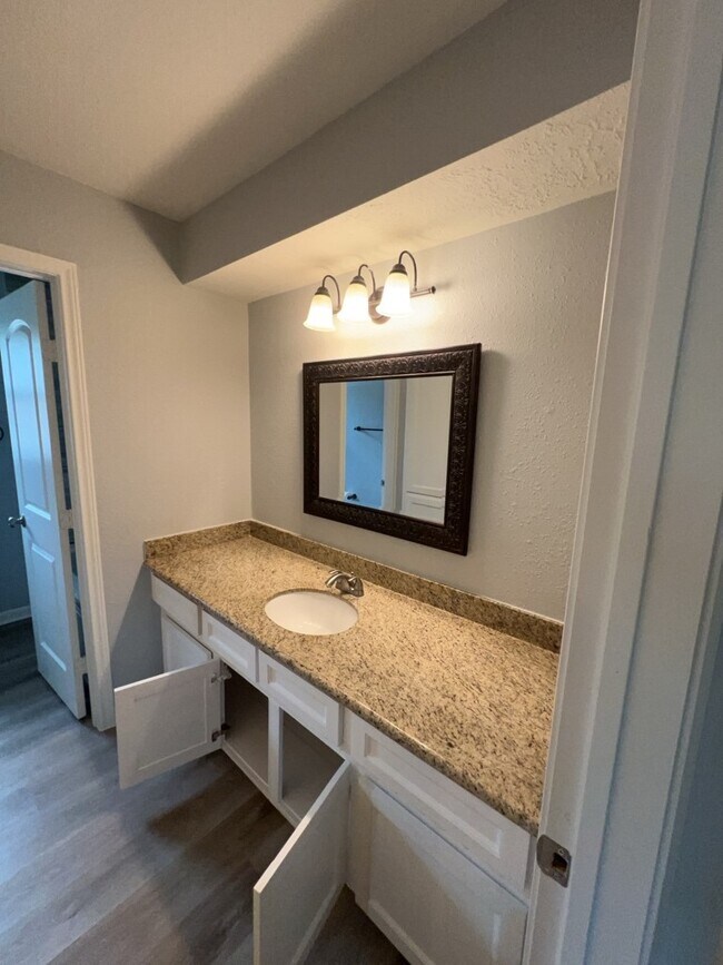 Foto del edificio - 27226 W Pyeatt Ln