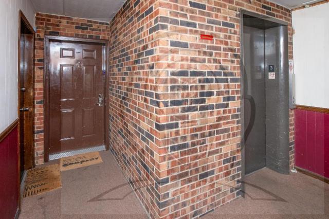 Building Photo - 1 bedroom in OAK LAWN IL 60453