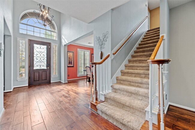 Foto del edificio - 15718 Sweetrose Pl