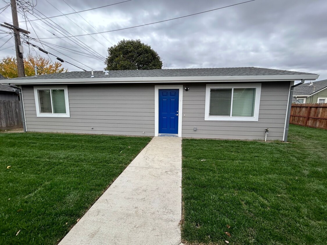 Primary Photo - Newly Built 3 Bed/2 Bath Home