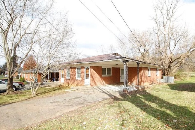 Building Photo - 607 and 609 Owen Street