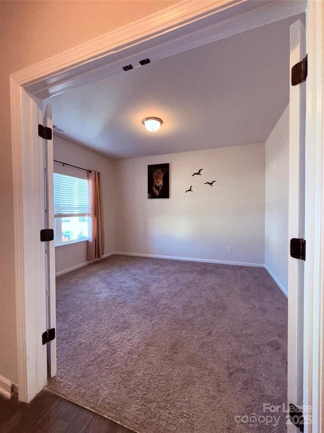 Foto del edificio - 5126 Idared Ct