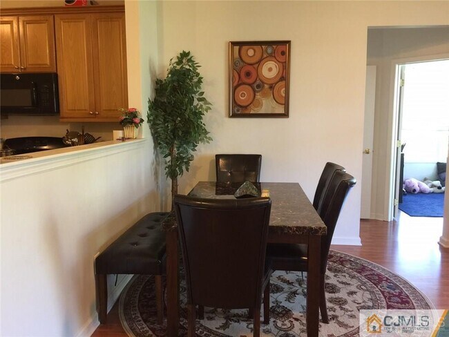 Foto del edificio - 3023 Edward Stec Blvd