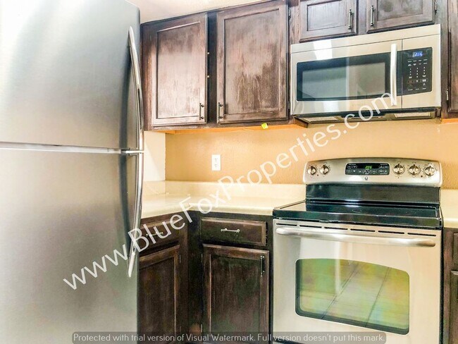 Foto del edificio - 7601 N Calle Sin Envidia