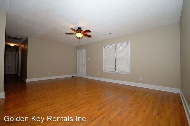 Building Photo - 3 br, 2 bath House - 107 Sparrow