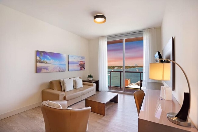 Building Photo - 777 N Ocean Dr