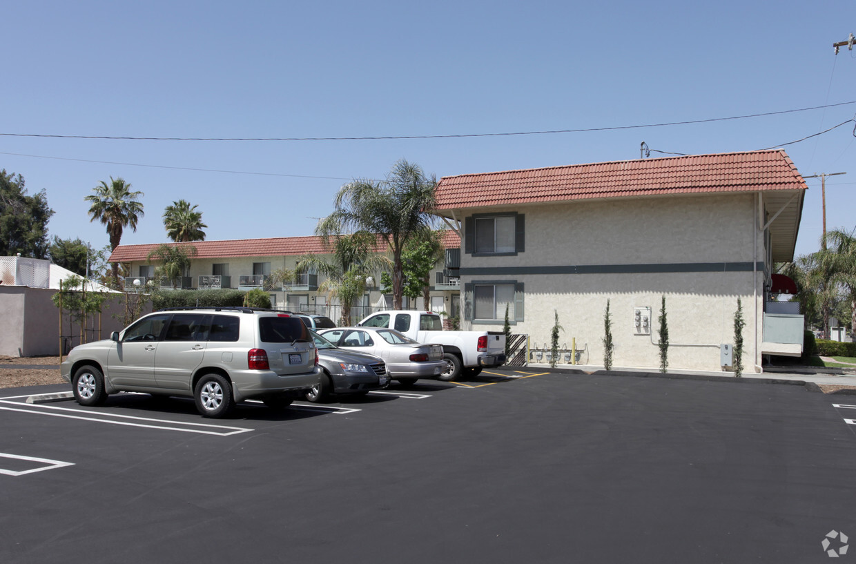 Primary Photo - Fairway Townhomes