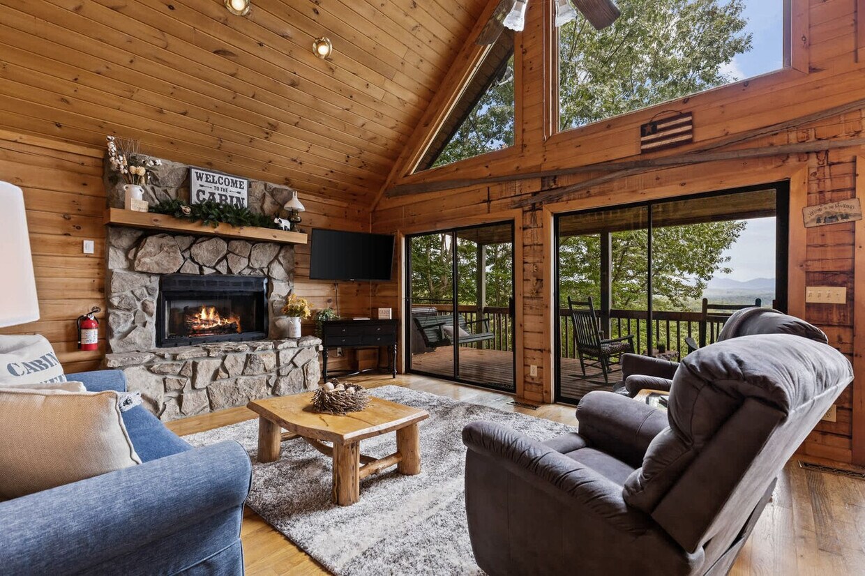 Foto principal - 120 Hummingbird Way