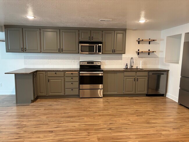 Cocina - 188 E Bruin Dr