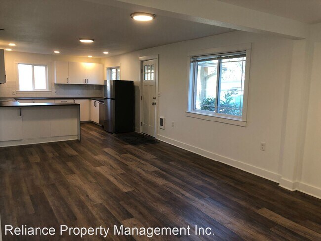 Building Photo - 3 br, 2 bath House - 4563 NE 47th Ave
