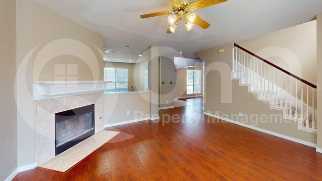 Building Photo - 2521 N Brook Dr