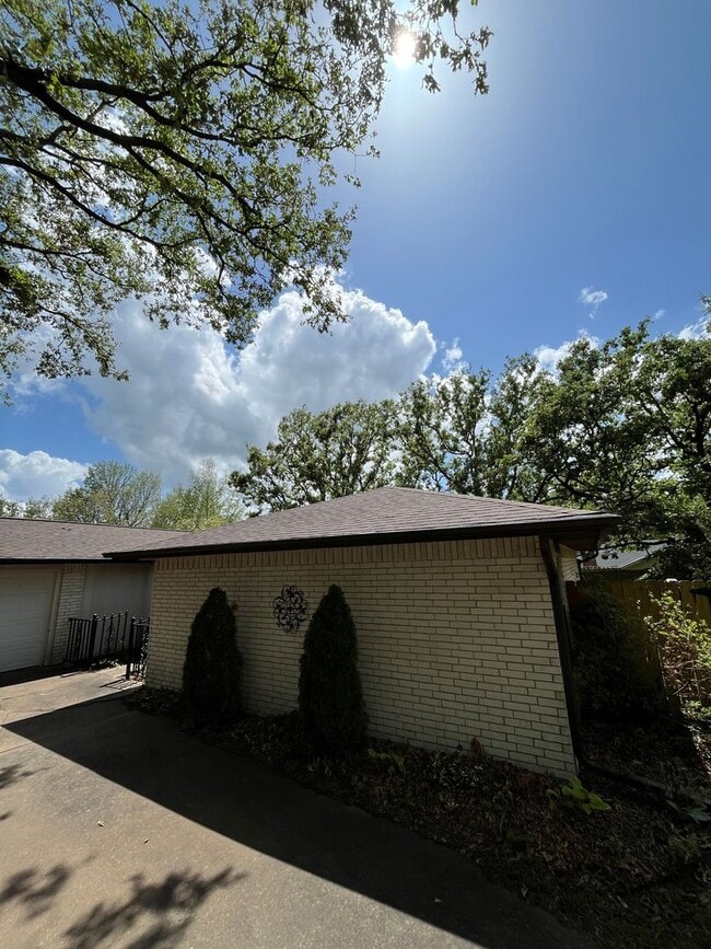 Foto del edificio - Superb 3 bedroom 2.5 bath home in Springda...