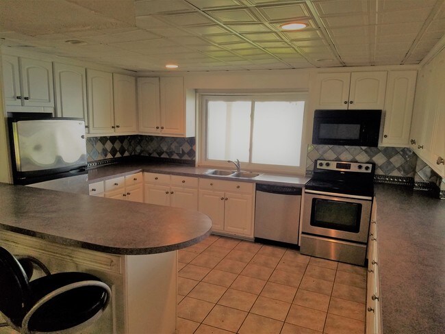 Foto del edificio - 13420 Cooks Mill Road