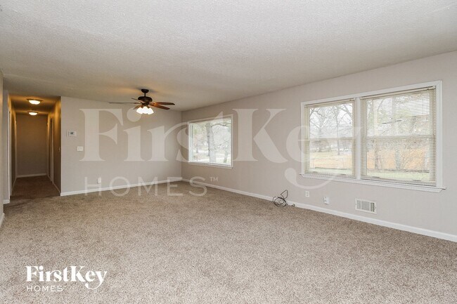 Foto del edificio - 6007 E 150th St