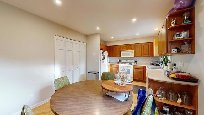 Building Photo - 113 Samuel Ct