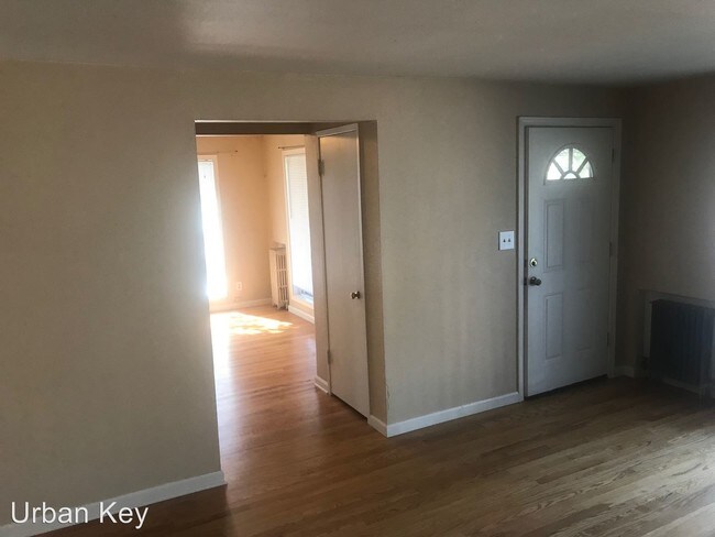 Foto del edificio - 2 br, 1 bath Apartment - 8818 Linden Ave N
