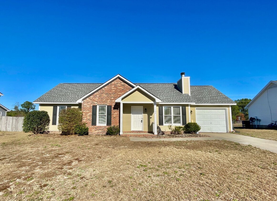 Primary Photo - 3 Bed, 2 Bath Nest in Cameron