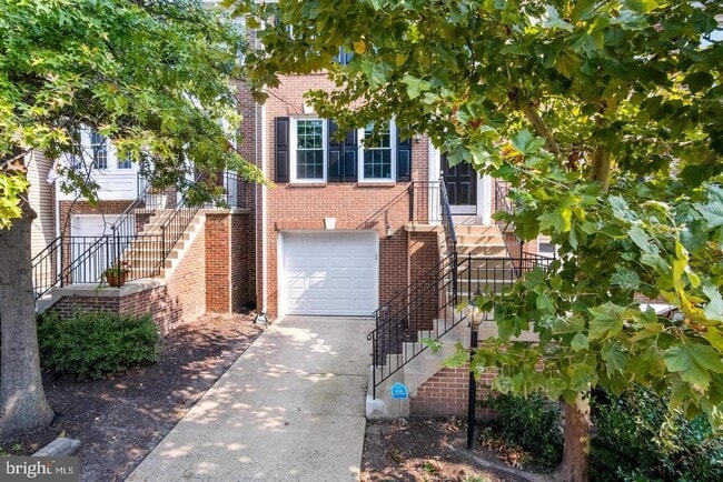 Foto del edificio - 7439 Heatherfield Ln