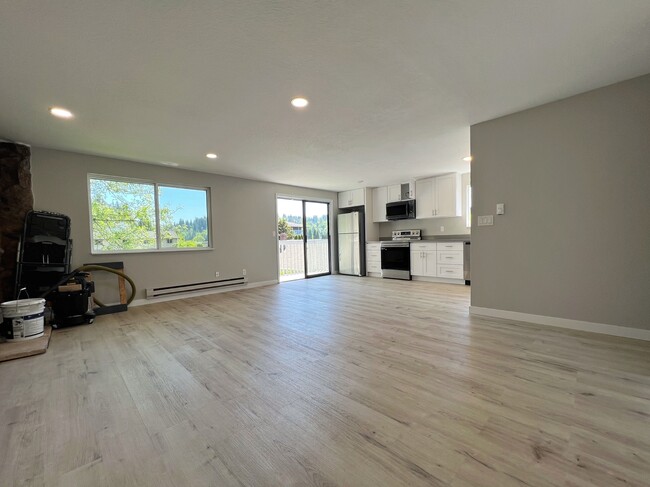 Building Photo - 17612 80th Ct NE