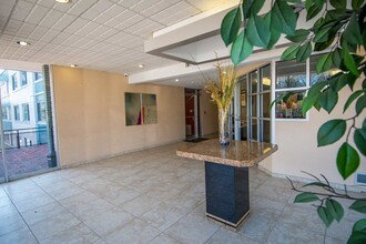 8600 Apartments Lobby 00 - 8600 Apartments