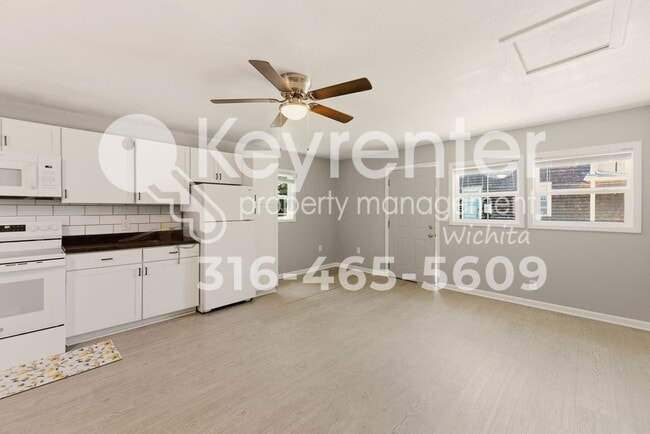 Building Photo - Cute 1 bedroom guesthouse in a great neighborhood, close to Wesley Hospital and local restaurants!