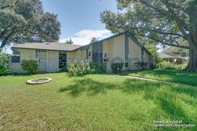 Building Photo - 8730 Grenadier Dr