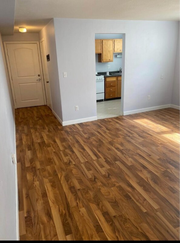 149 Morton St W Unit 9, Saint Paul, MN 55107 Room for Rent in Saint