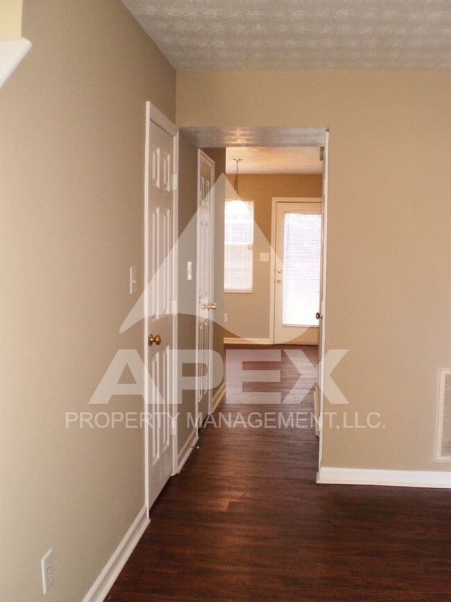 Building Photo - 9130 Cedarpark Ln NW