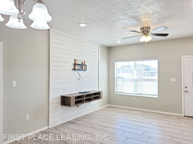 Building Photo - 3 br, 2 bath House - 3824 Lockhaven Dr.