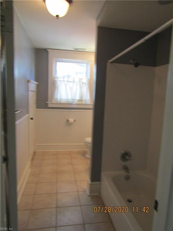 Building Photo - 2622 Chesterfield Blvd