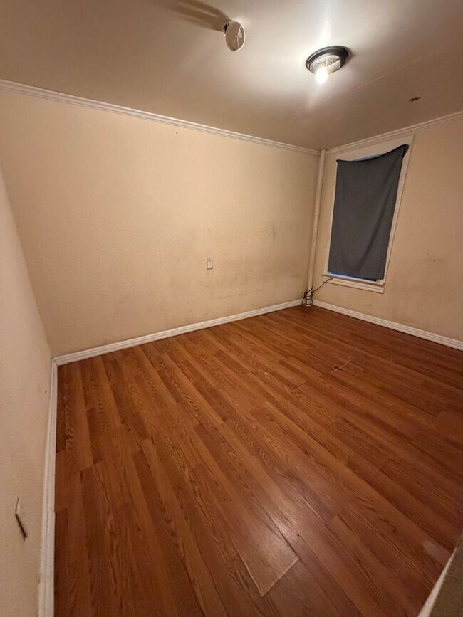 Foto del edificio - 2526 Beale Ave